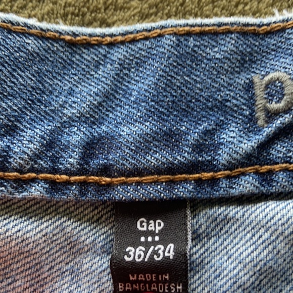 Gap Mens Classic 5-Pocket Premium Straight Jeans Distress 2013 Rustic Wash 36x34 - Picture 4 of 11